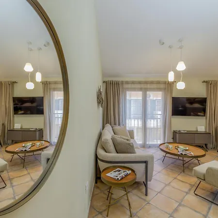 Adriana's Loft Apartment *